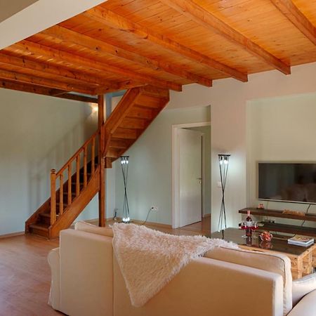 Modern Eco Friendly Villa Close To Town Пелекас Екстериор снимка