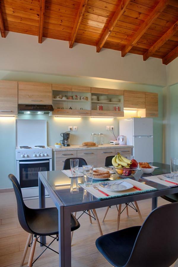 Modern Eco Friendly Villa Close To Town Пелекас Екстериор снимка