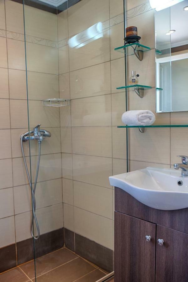 Modern Eco Friendly Villa Close To Town Пелекас Екстериор снимка